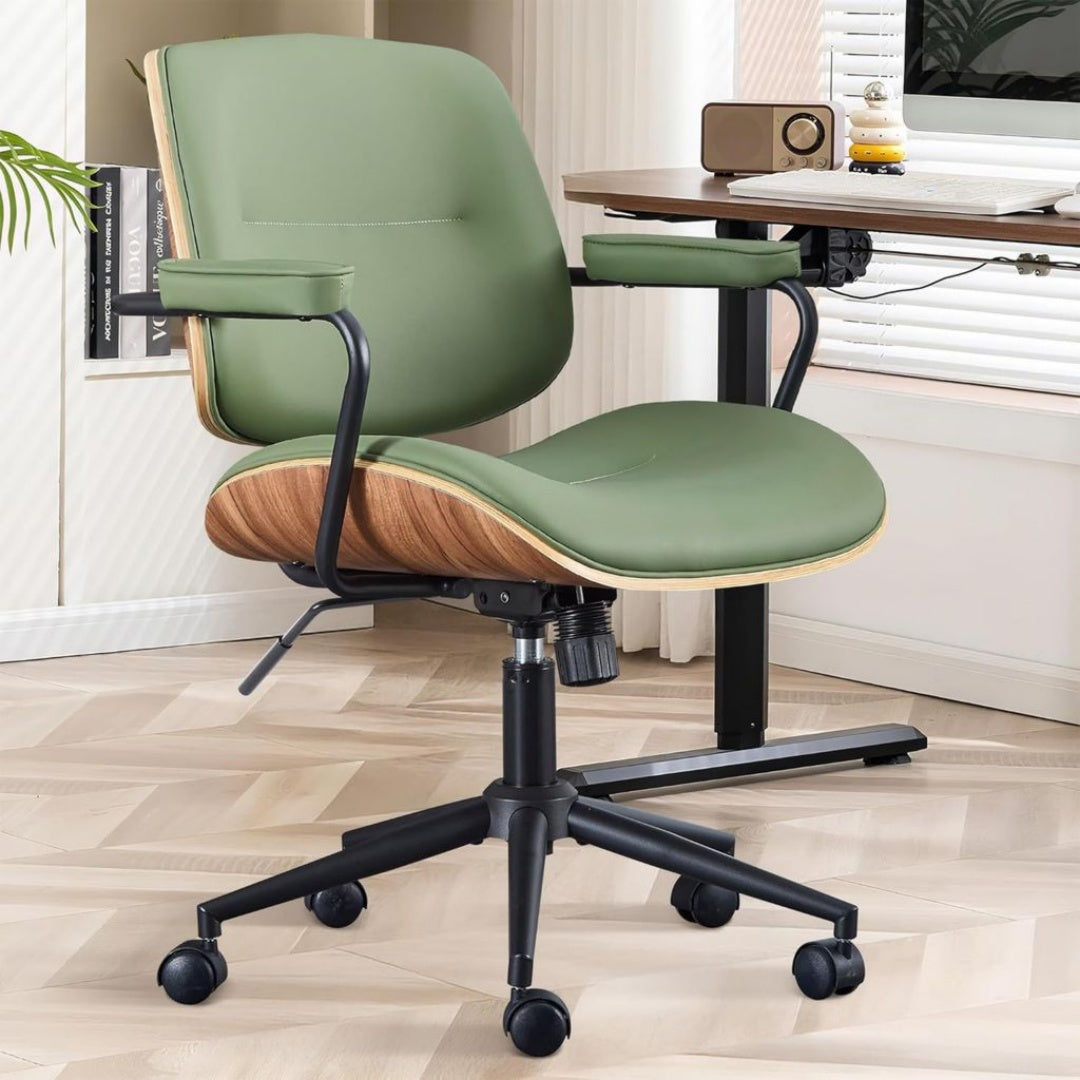 Platzsparendes Homeoffice fuer das aus Aluminium